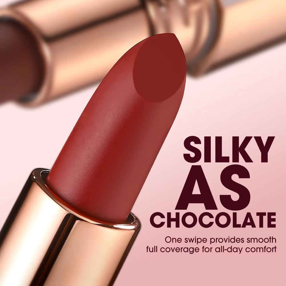 Highly pigmented matte lipstick